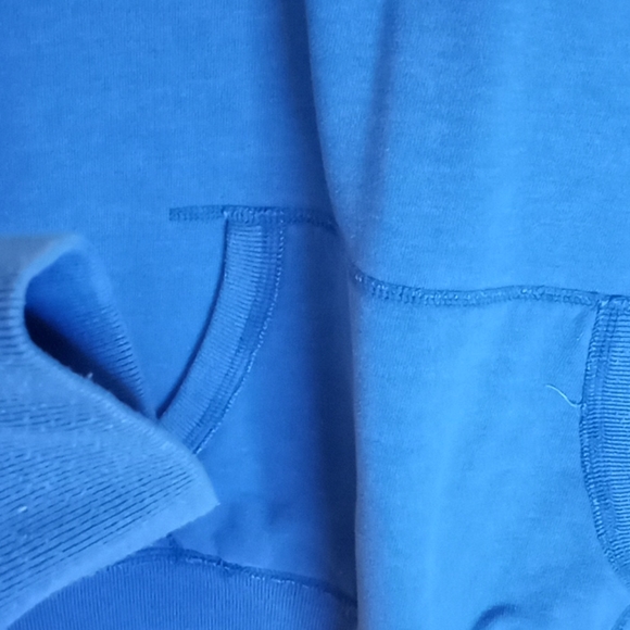 Blue low v-neck hoodie - Picture 5 of 6